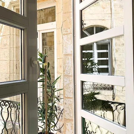 L'artist Casa Micallef Albergue