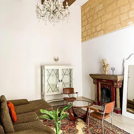 L'artist Casa Micallef