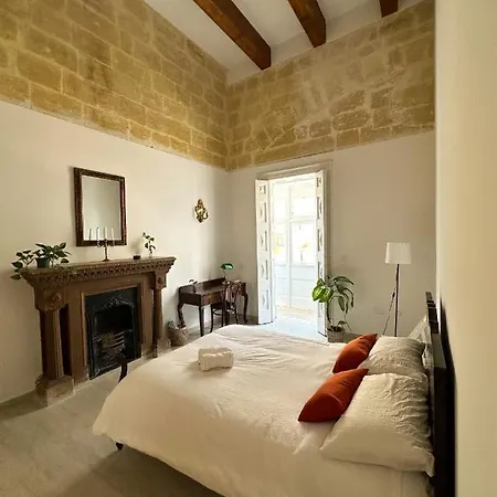L'artist Casa Micallef *