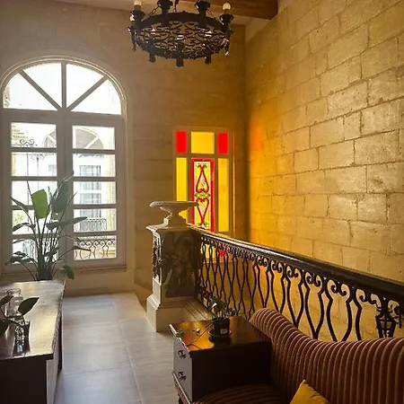 L'artist Casa Micallef