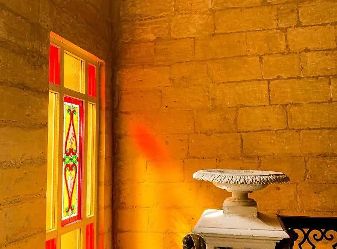 L'artist Casa Micallef *