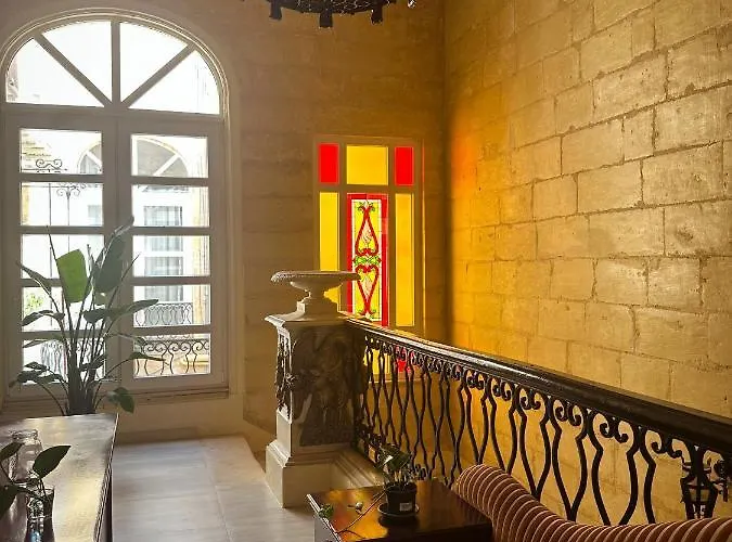 L'artist Casa Micallef